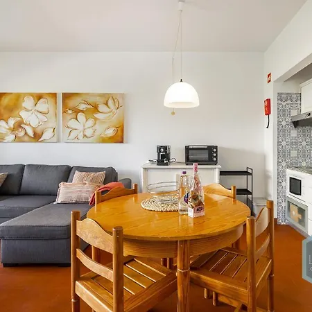 S402 Dream Lodging *